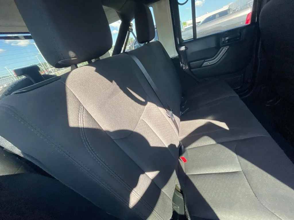 Used 2018 Black Jeep Unlimited Sport image 19