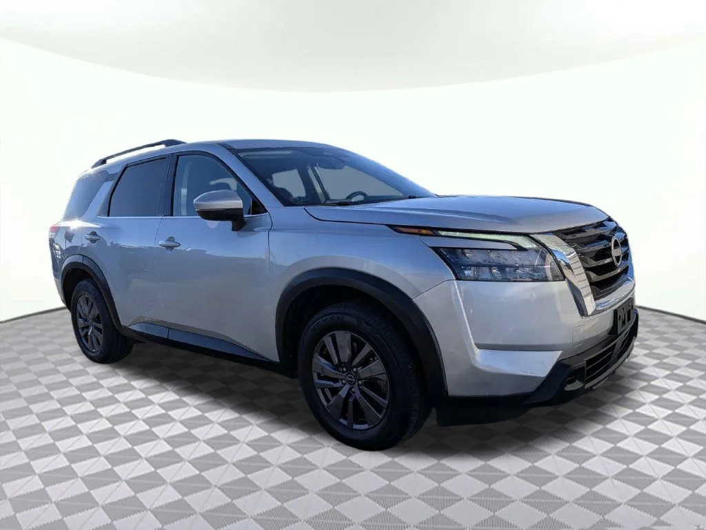 Certified Used 2024 Brilliant Silver Metallic Nissan SV image 1