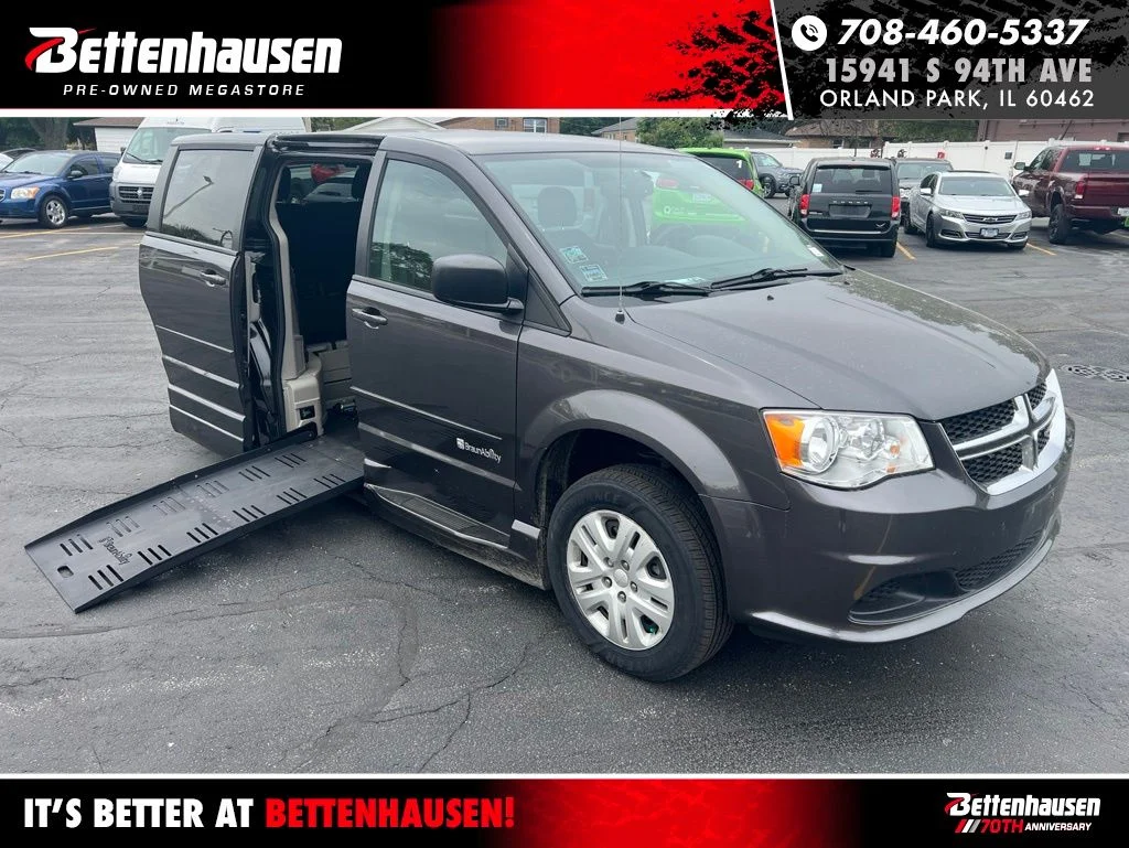 2017 Dodge Grand Caravan SE's photo
