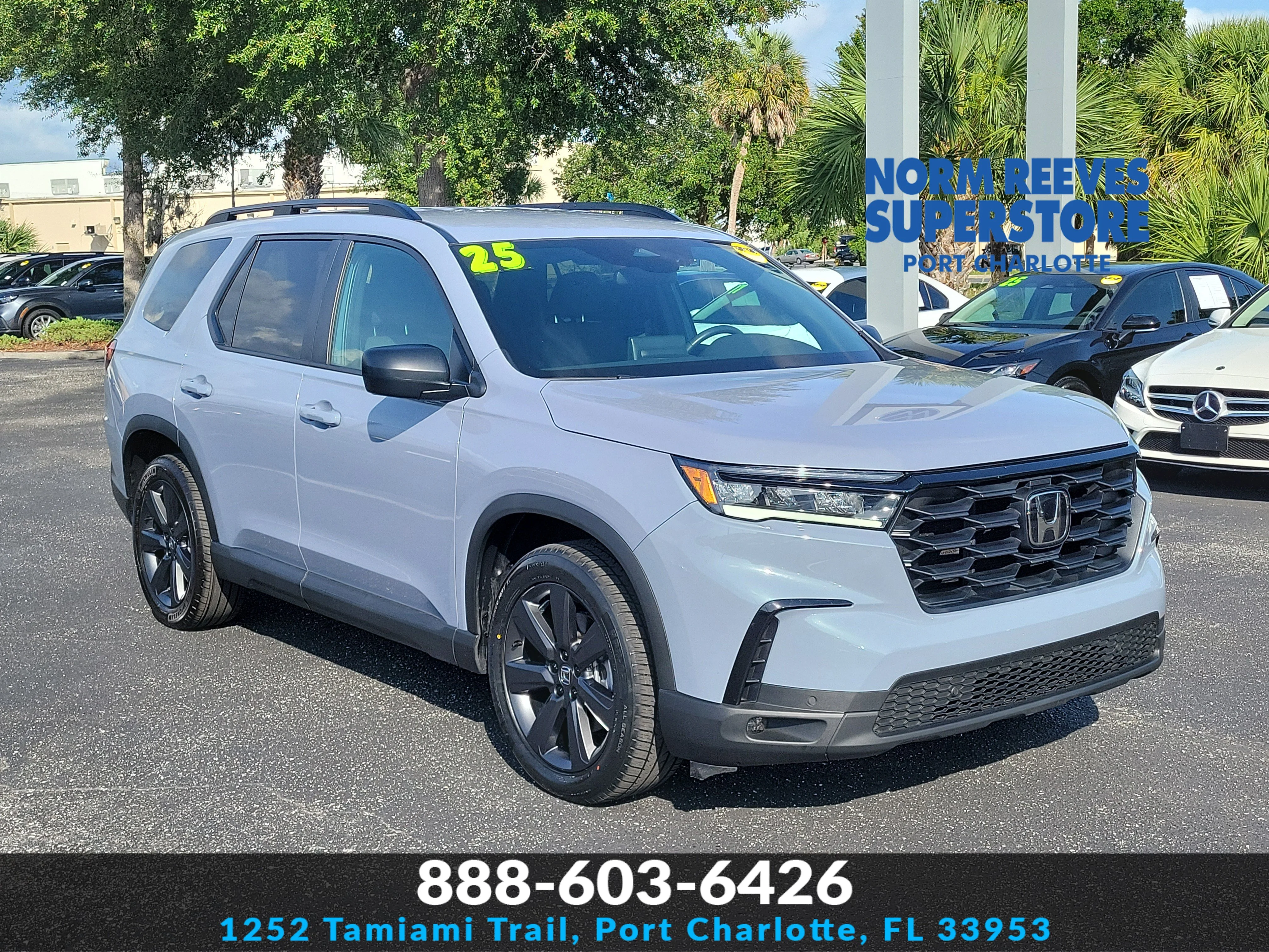 2025 Honda Pilot Sport AWD's photo