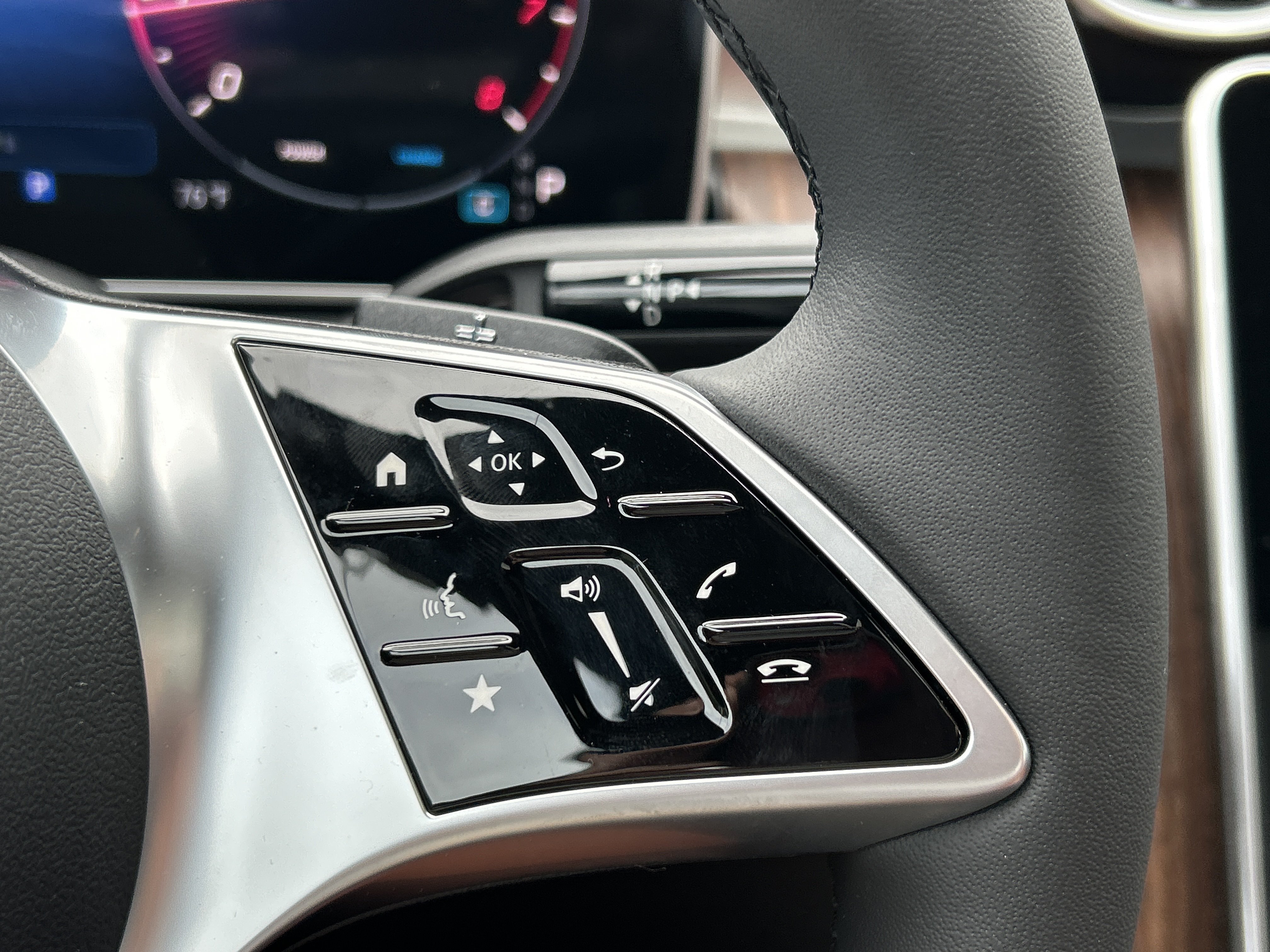 New 2026 Twilight Blue Metallic Mercedes-Benz C 300 4MATIC® Sedan image 27