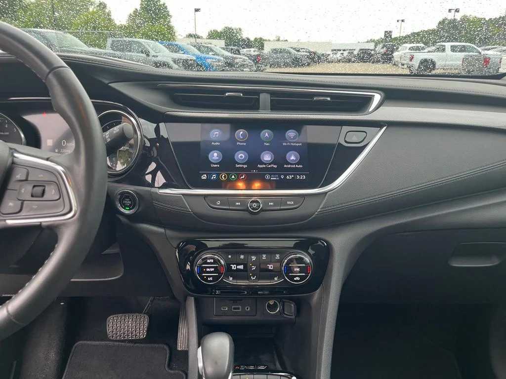 Used 2023 Sapphire Buick Essence image 23