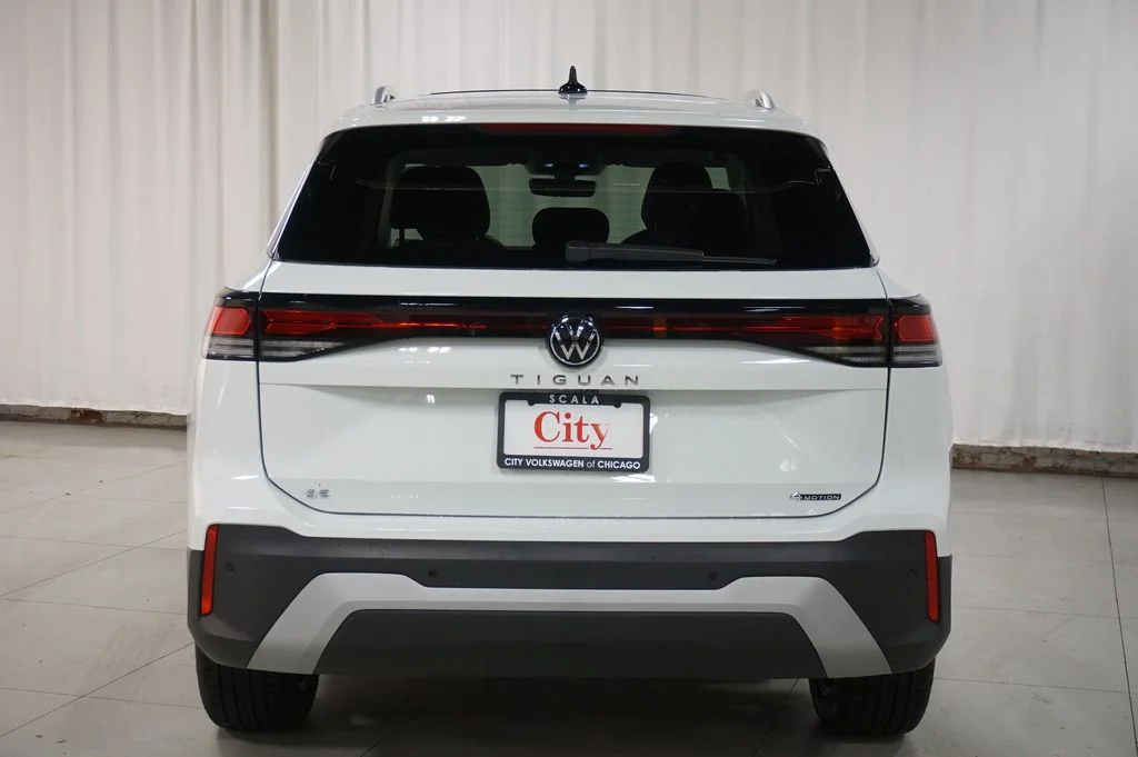 New 2026 White/off-white Volkswagen 2.0T SE image 6