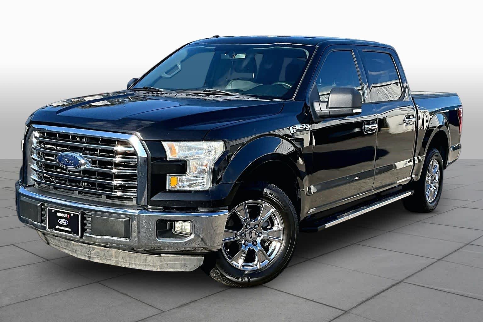 Used 2015 Tuxedo Black Metallic Ford XLT image 34