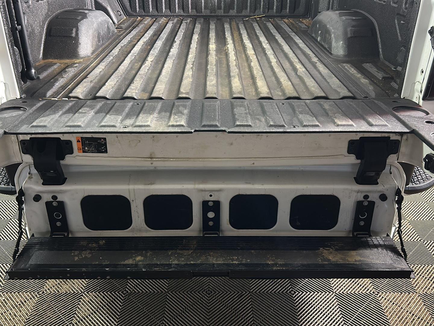Used 2021 Summit White GMC AT4 image 10