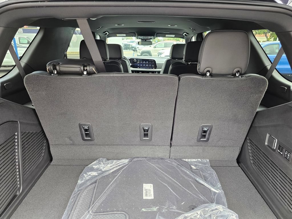 2026 Chevrolet Tahoe Premier - Photo 17