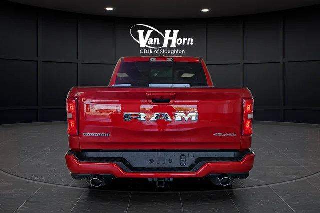 New 2026 Molten Red Pearl-Coat Exterior Paint RAM Big Horn/Lone Star image 6