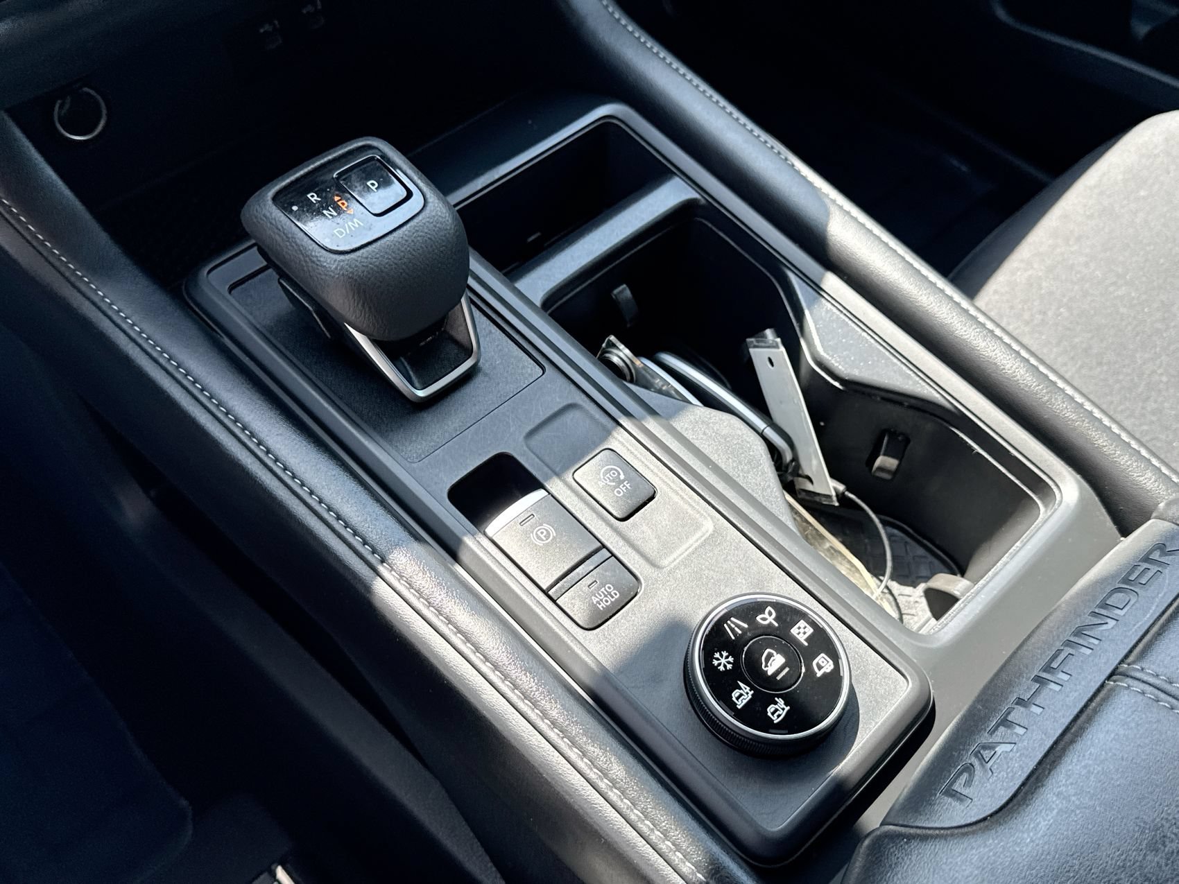 Used 2026 Glacier White Nissan S image 19