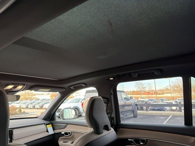 2026 Volvo XC90 Plus - Photo 10