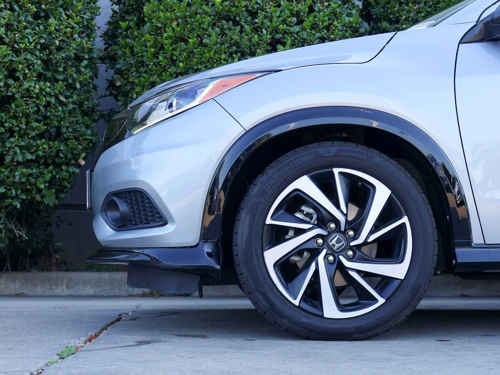 Used 2019 Lunar Silver Metallic Honda Sport image 5