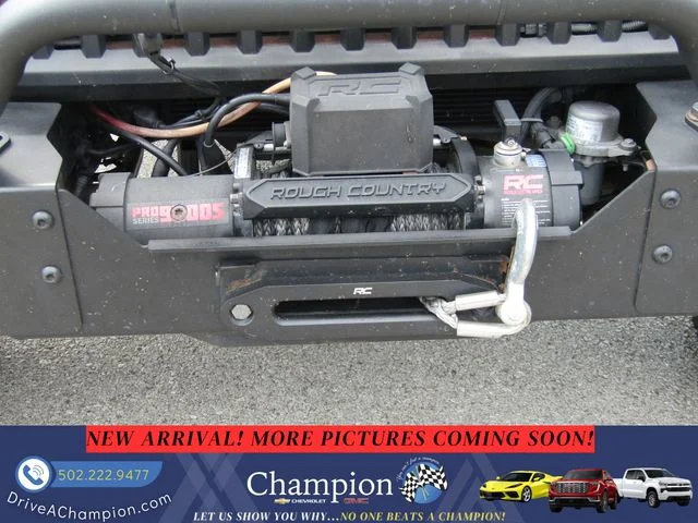 Used 2018 White Jeep Unlimited Sport image 3