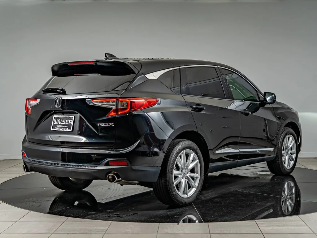 Used 2021 Black Acura  image 5