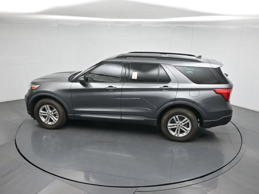 Certified Used 2023 Gray Ford XLT image 17
