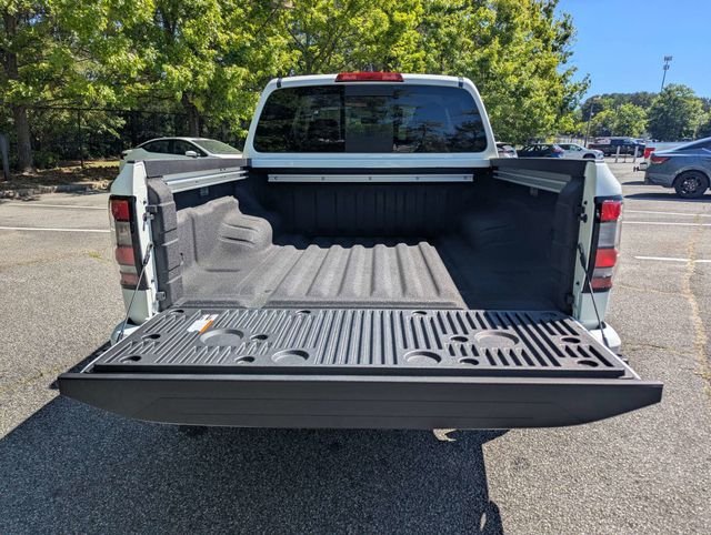 New 2026 Glacier White Nissan Crew Cab SV image 6