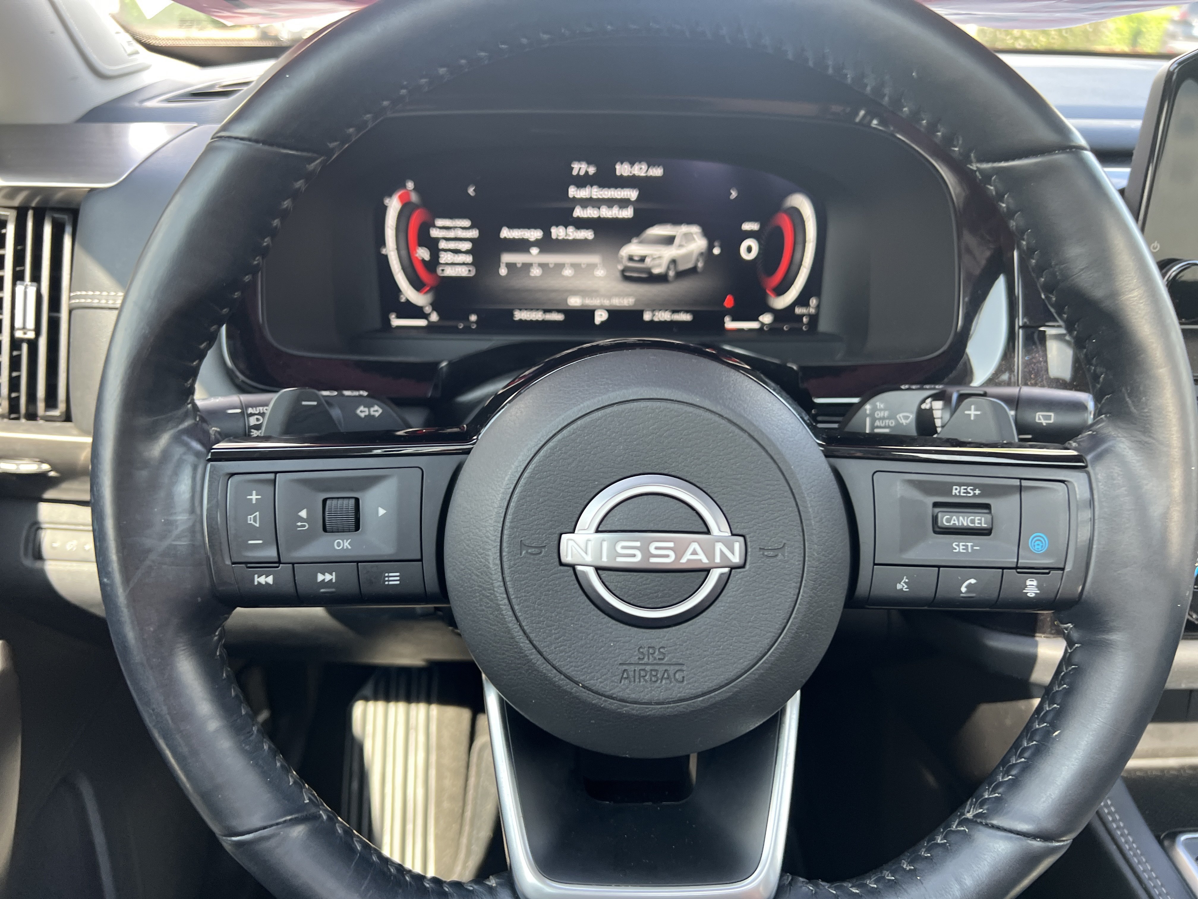 Certified Used 2023 Scarlet Ember Tintcoat/Super Black Nissan Platinum image 23