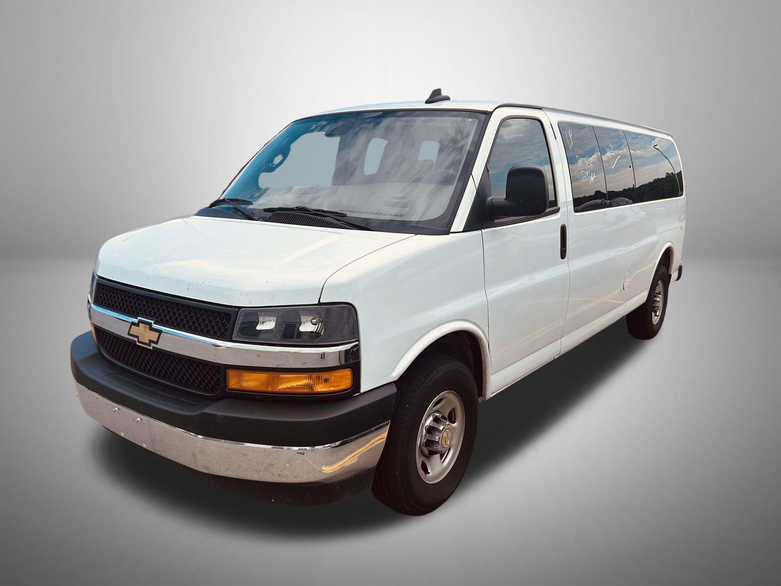Used 2025 White Chevrolet LT image 1