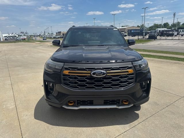 New 2026 Agate Black Metallic Ford Tremor® image 11