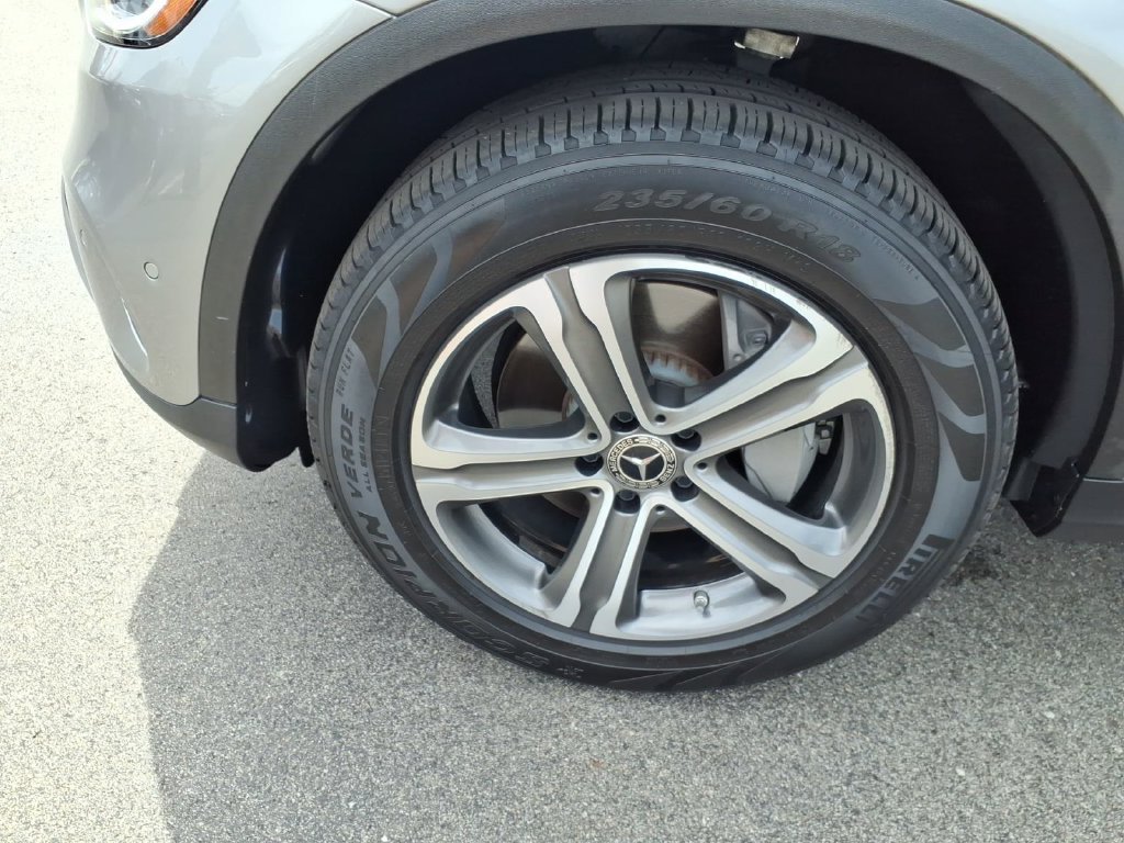 Used 2022 Mojave Silver Metallic Mercedes-Benz GLC 300 image 12