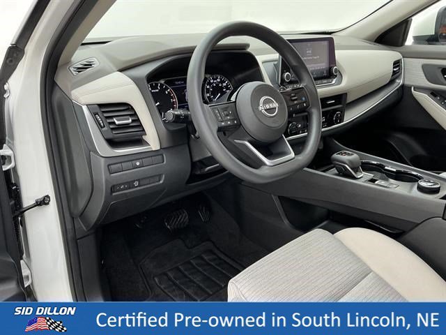 Used 2023 Pearl White Tricoat Nissan SV image 16