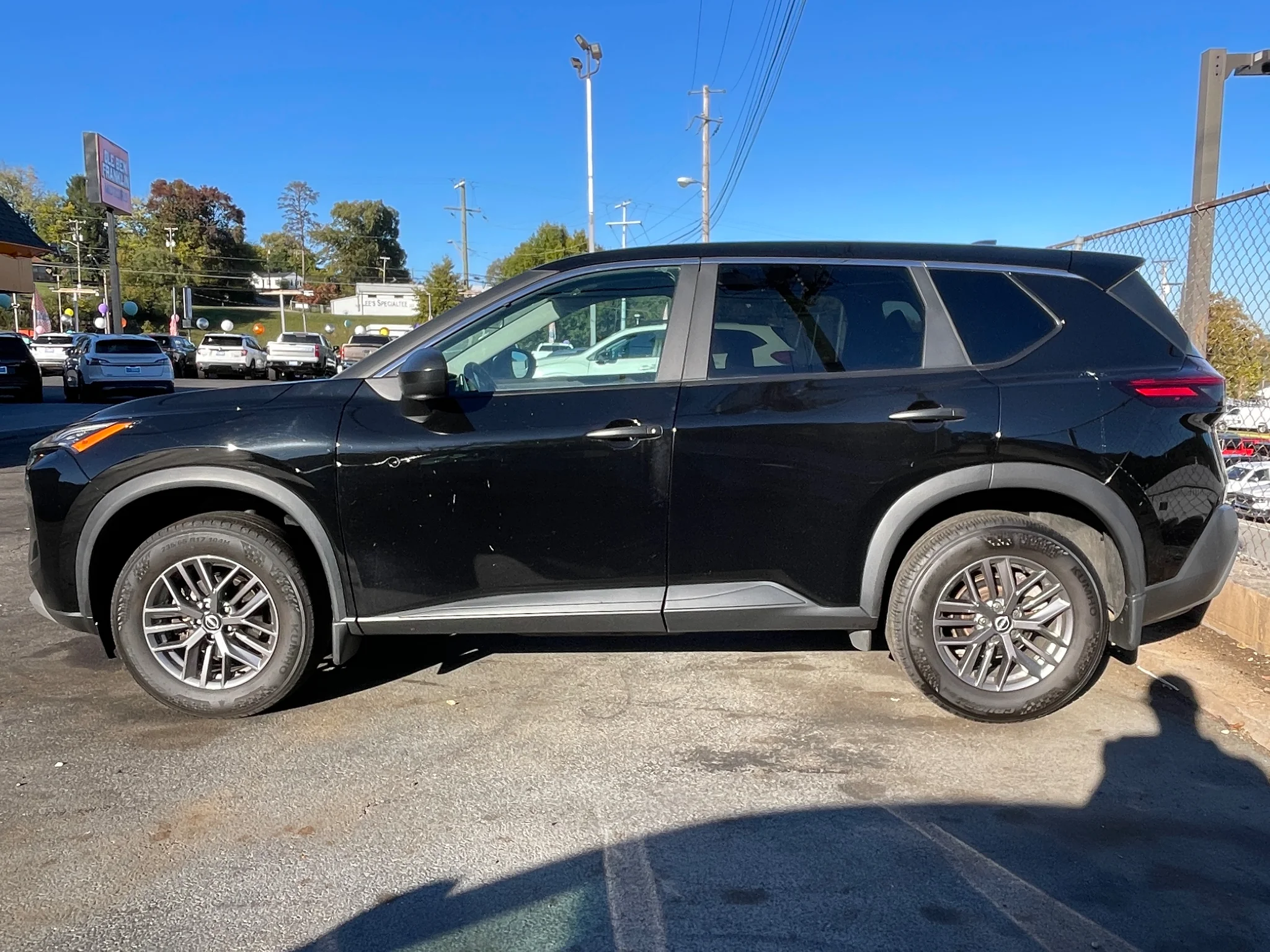 Used 2023 Super Black Nissan S image 4