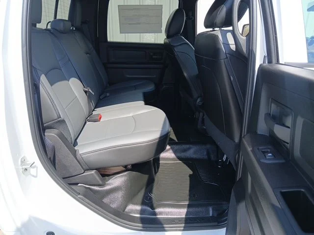 New 2026 Bright White Clear-Coat Exterior Paint RAM Tradesman image 18