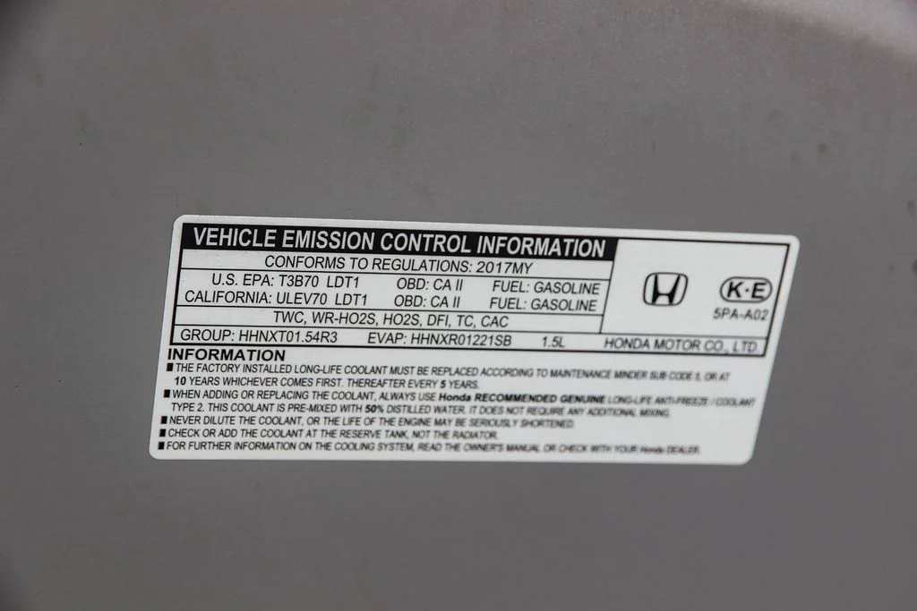 Used 2017 Silver Honda EX-L image 27