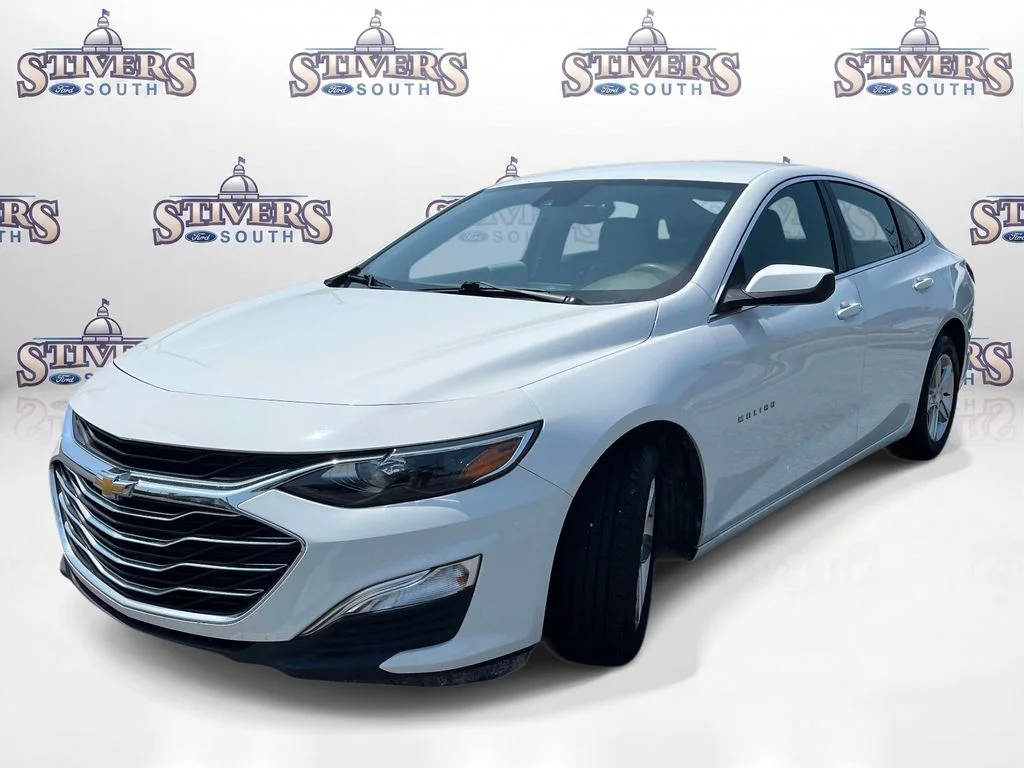 Used 2020 White Chevrolet LS image 7