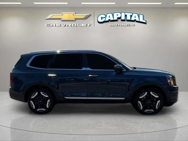 Used 2024 Blue Kia S image 6