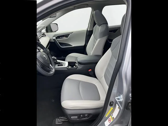 Used 2019 Silver Sky Metallic Toyota Limited image 11