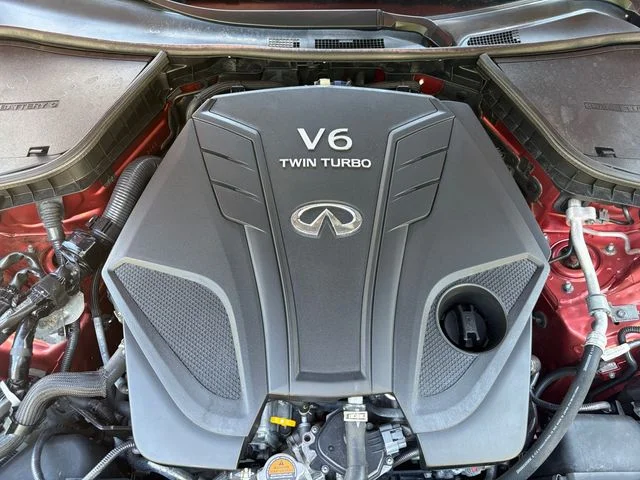 Used 2023 Red INFINITI LUXE image 7
