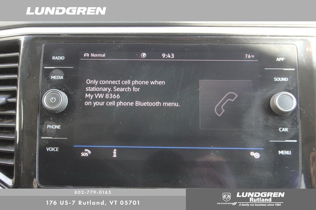 Used 2022 Black Volkswagen 3.6L V6 SE w/Technology image 38