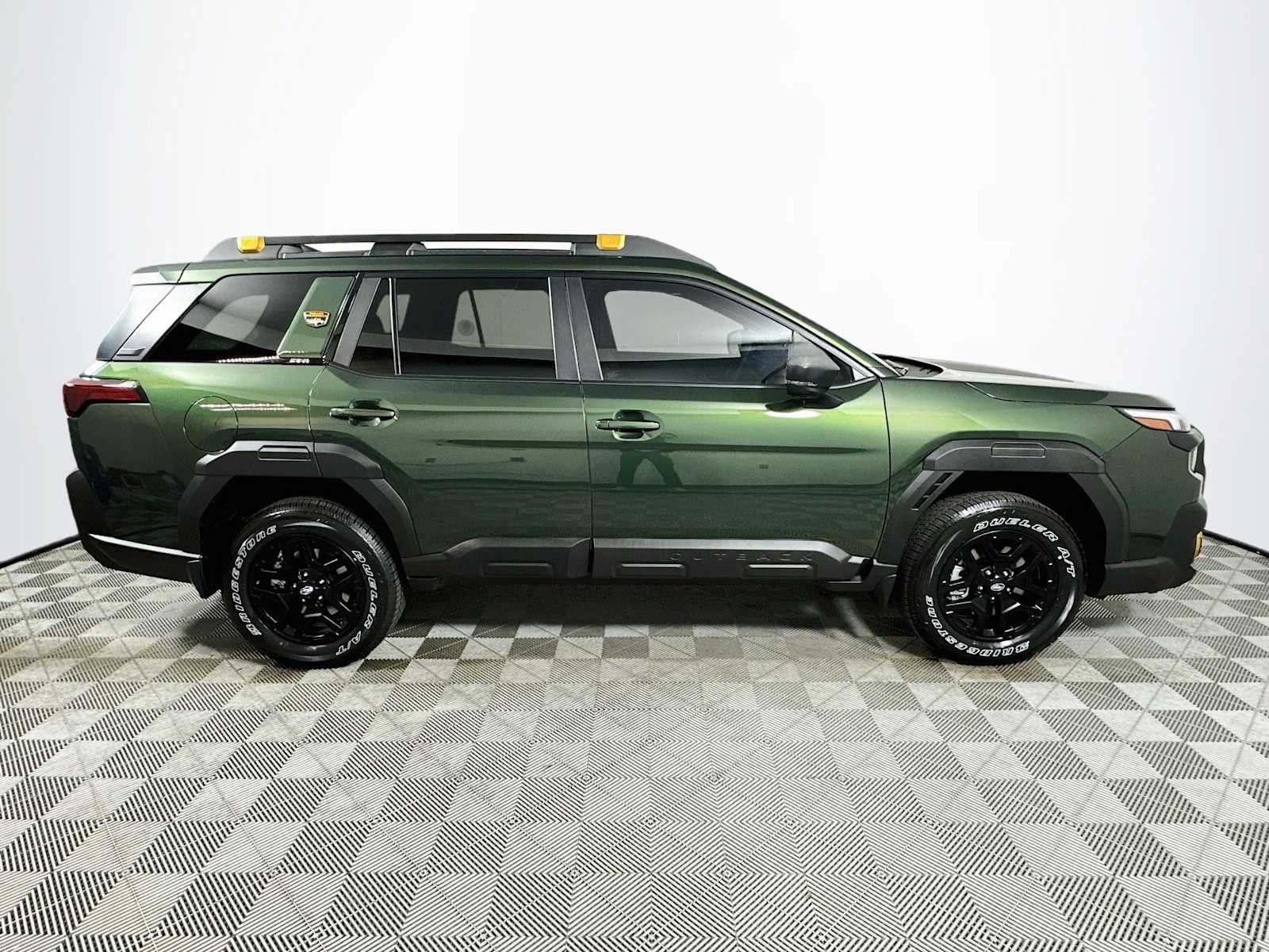 New 2026 DEEP EMERALD GREEN PEARL Subaru Wilderness image 8