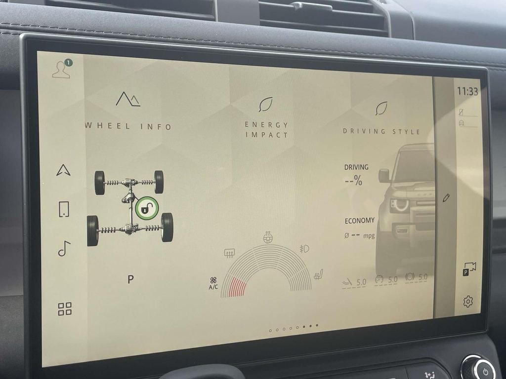 New 2026 Santorini Black Land Rover S image 24