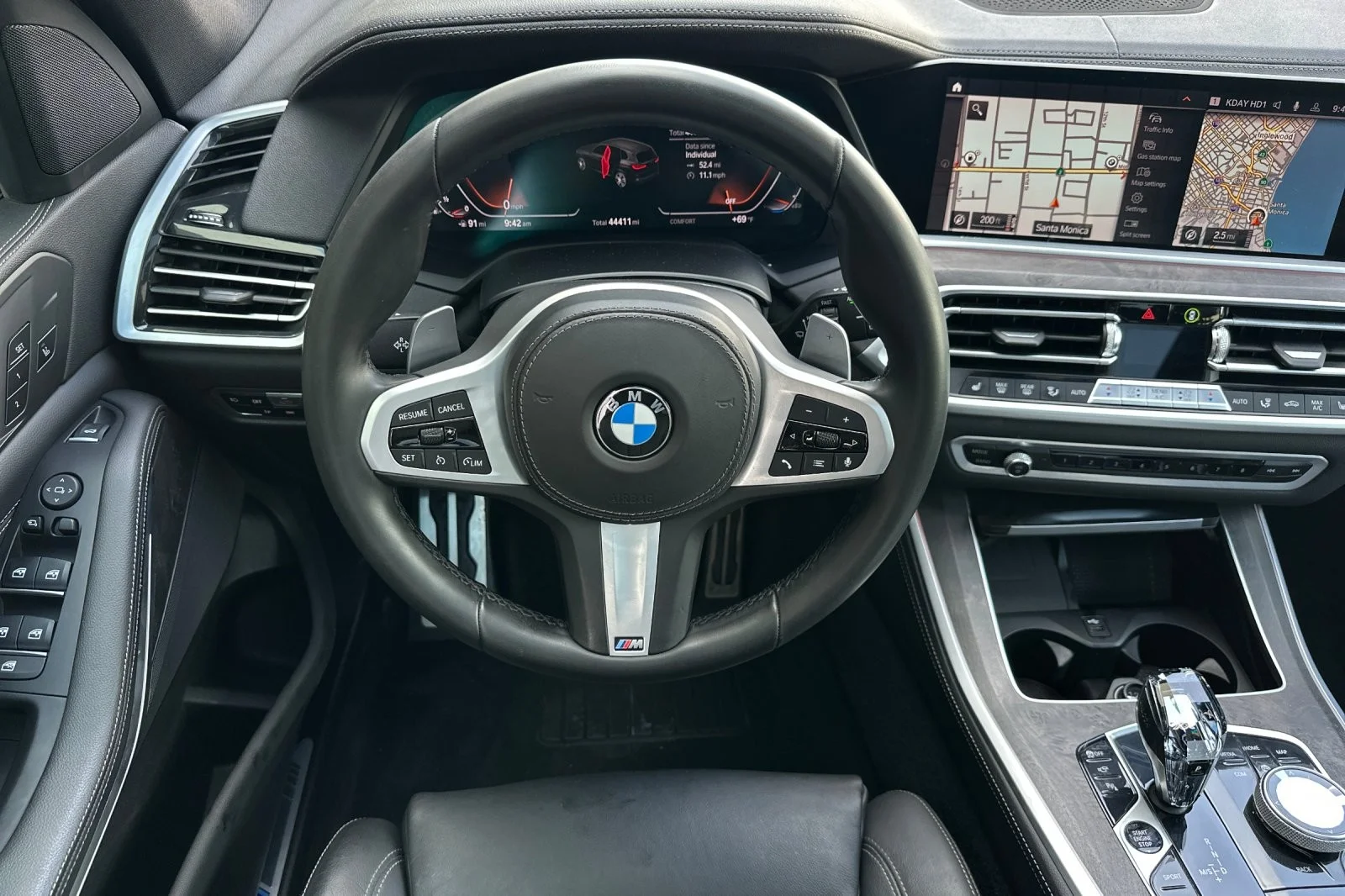 Used 2021 Black Sapphire Metallic BMW sDrive40i image 13