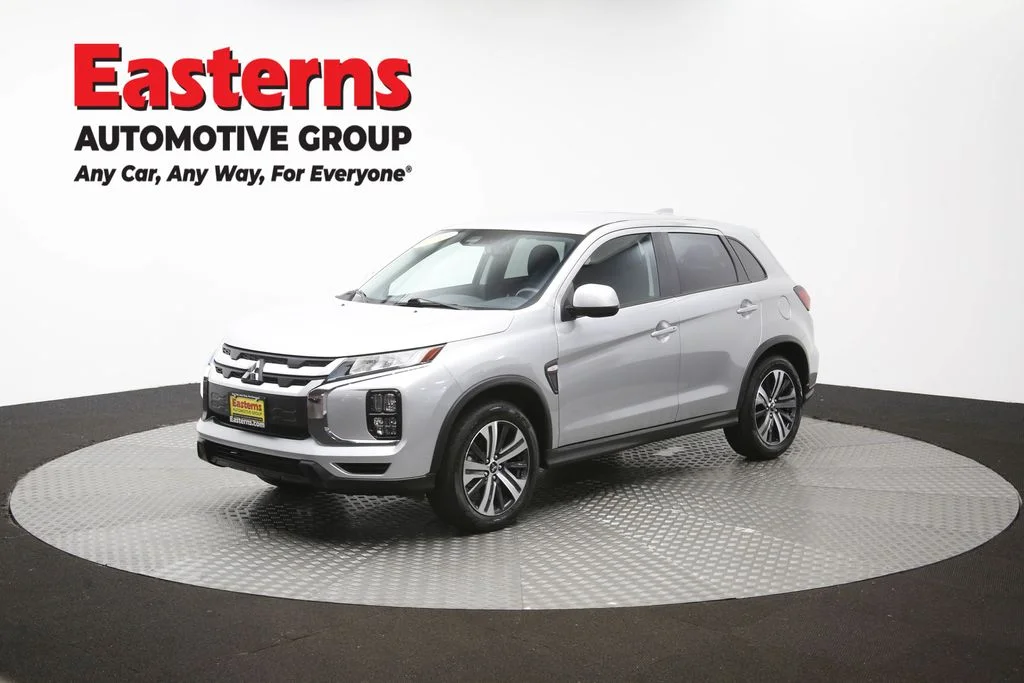 Used 2025 Silver Mitsubishi 2.0 SE image 91