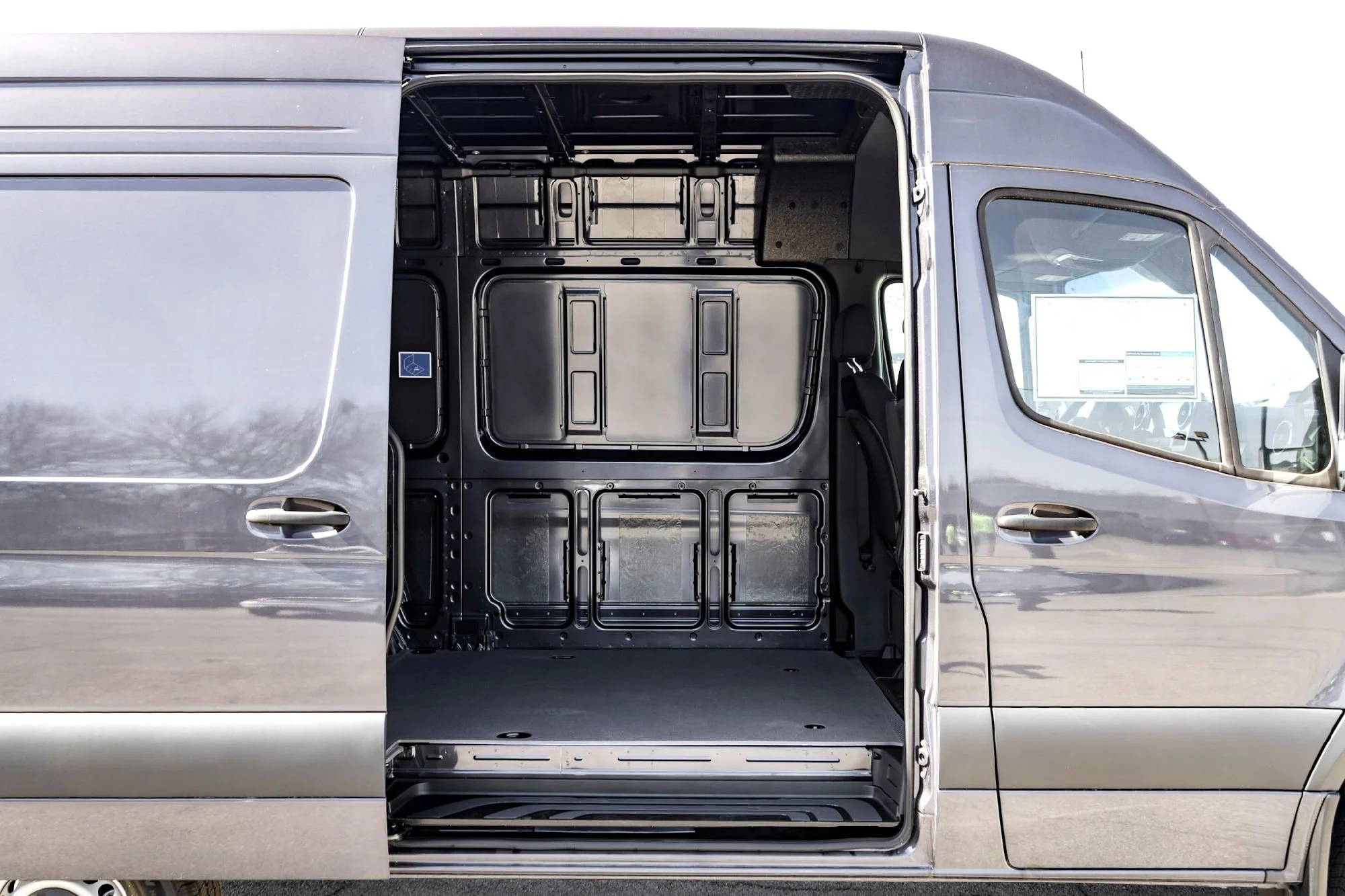 New 2025  Mercedes-Benz Cargo 144 WB image 23