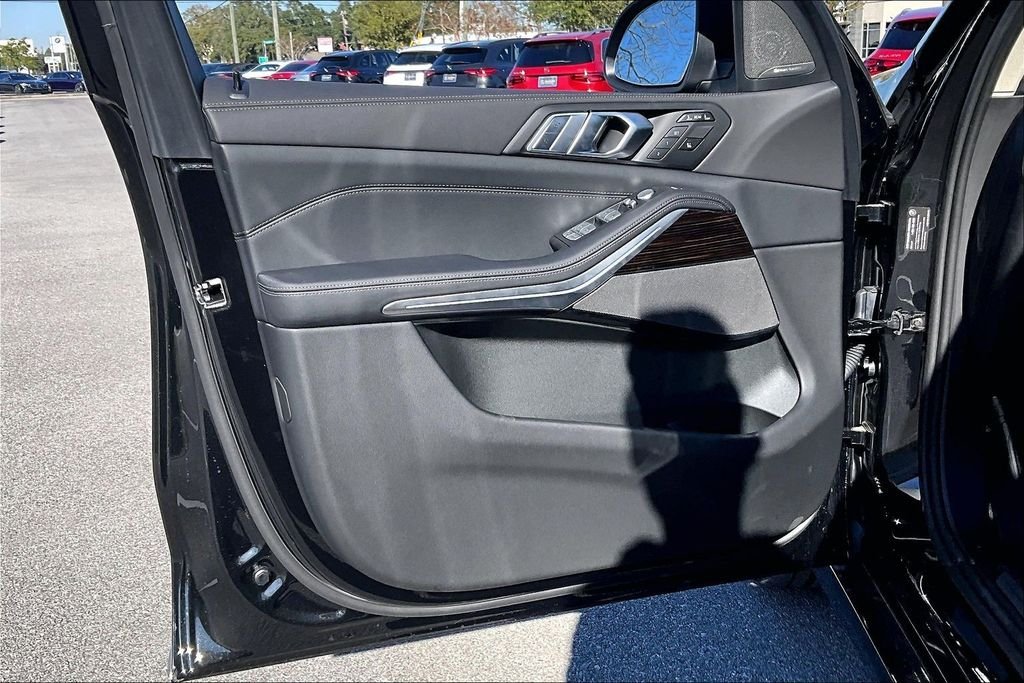 2026 BMW X7 40i - Photo 13