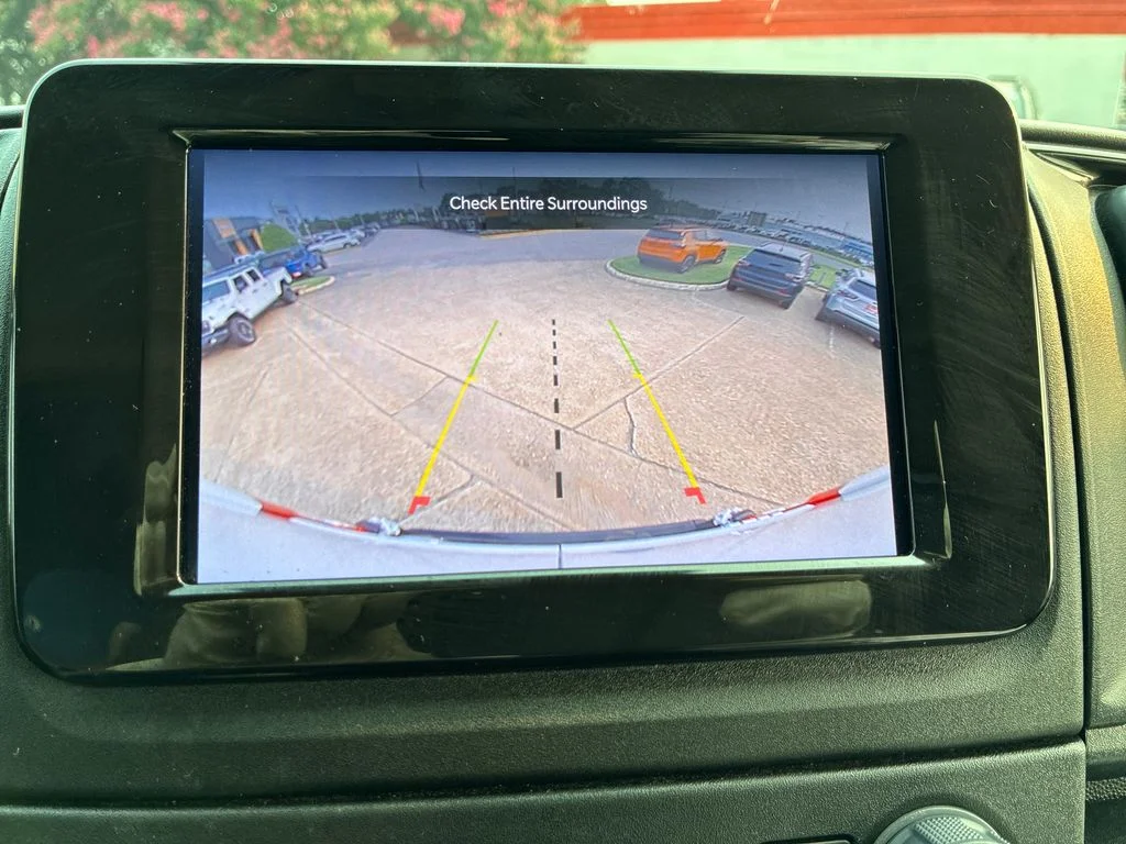 Used 2025 White Ram Base image 21