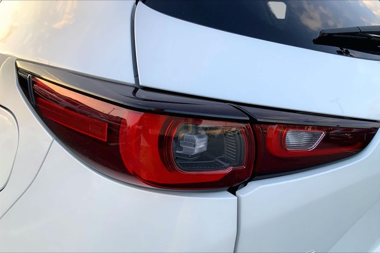 Used 2025 Rhodium White Metallic Mazda 2.5 S Preferred Package image 26