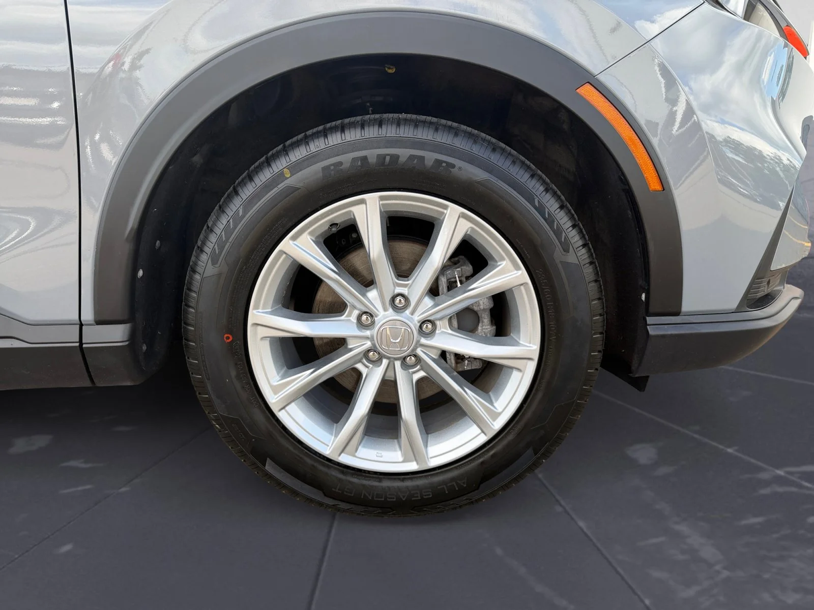 Certified Used 2024 Gray Honda EX-L image 46