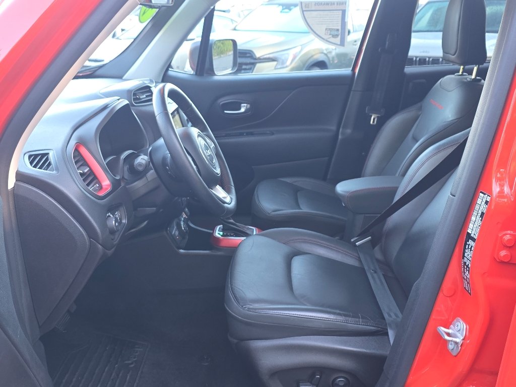 Used 2021 Omaha Orange Clear Coat Jeep Trailhawk image 34