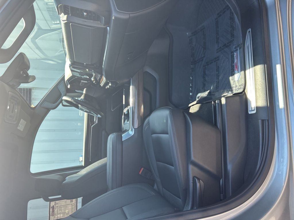 Used 2025 Gray Chevrolet LT image 21
