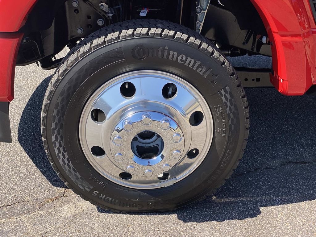 New 2026 Race Red Ford F-450® Lariat® image 7