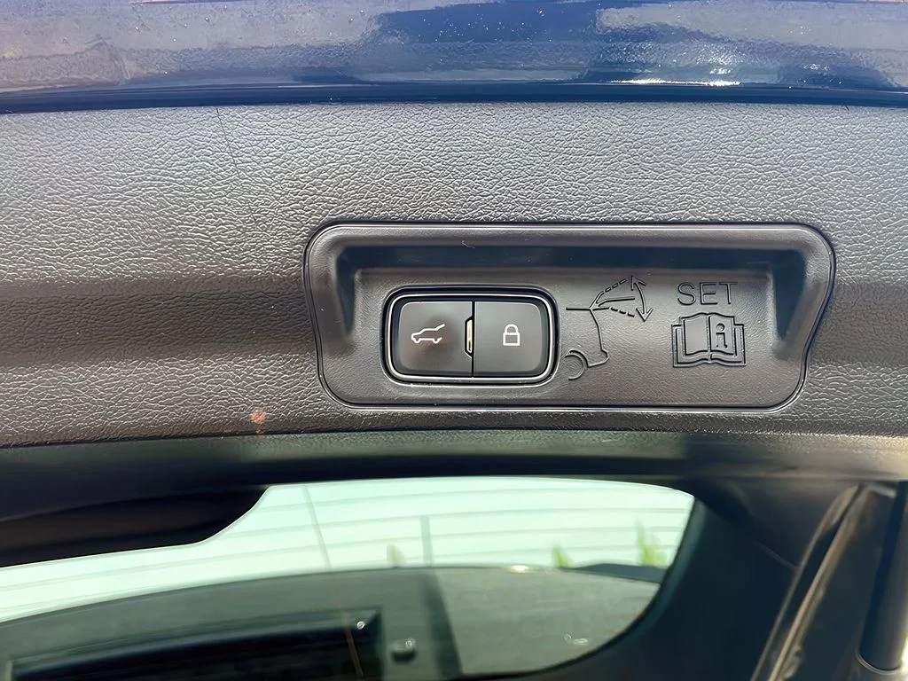 2022 Ford Explorer ST - Photo 10