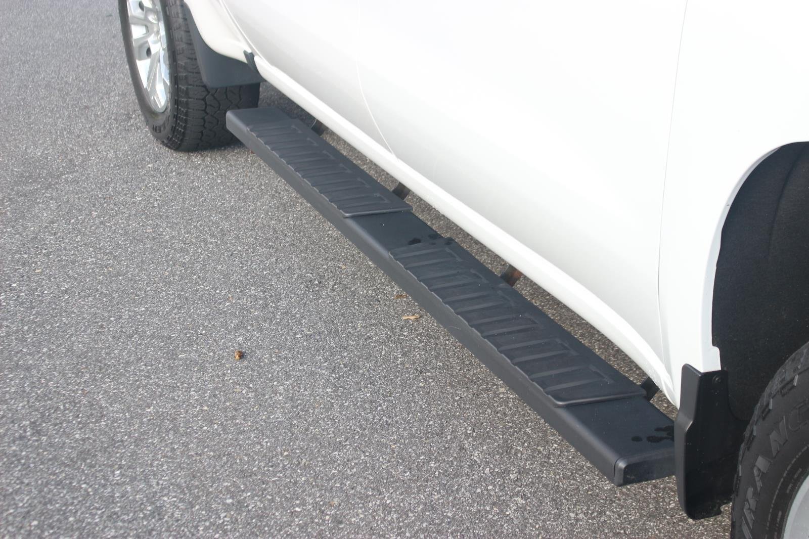 Used 2024 Summit White Chevrolet LTZ image 11