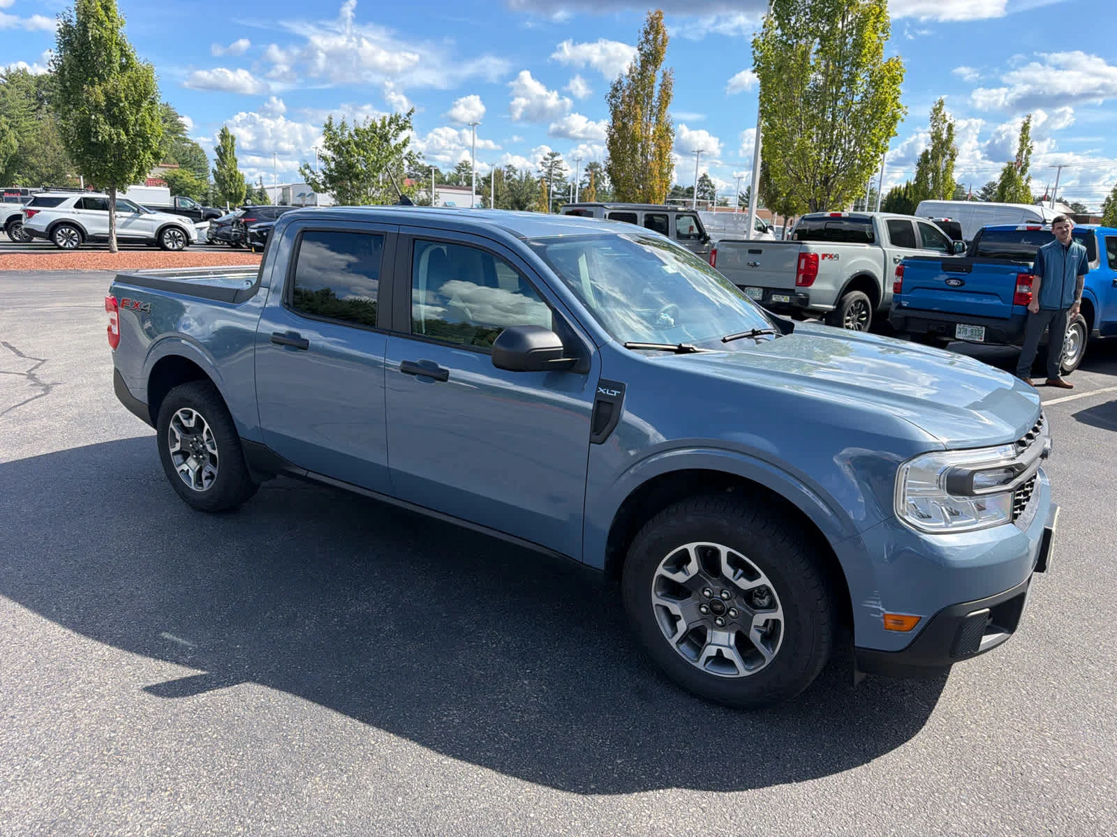 Used 2024 Azure Gray Metallic Tri-Coat Ford XLT image 6