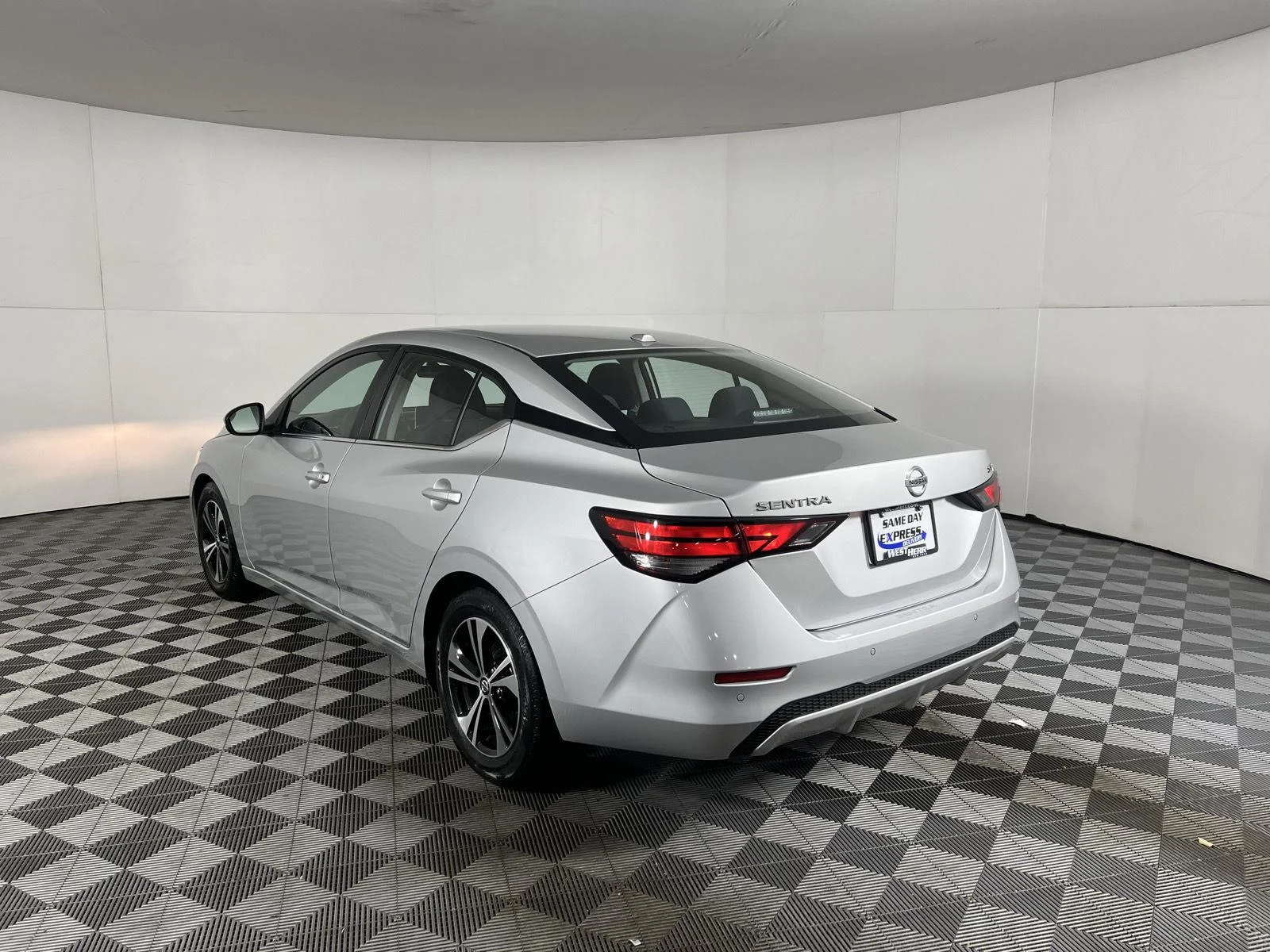 Used 2023 Gun Metallic Nissan SV image 8