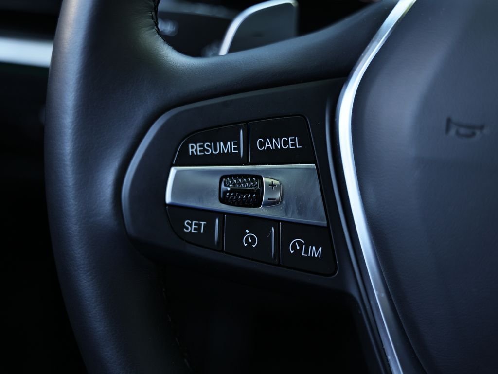 2024 BMW 3 Series 330i - Photo 34