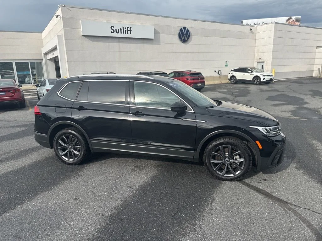 Certified Used 2022 Black Volkswagen 2.0T SE image 29