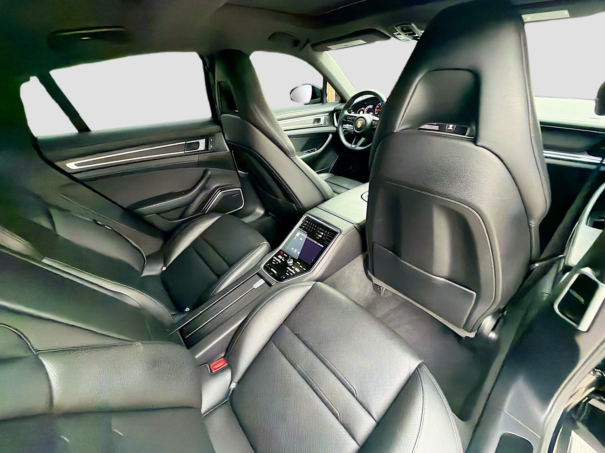 2023 Porsche Panamera Platinum Edition - Photo 27